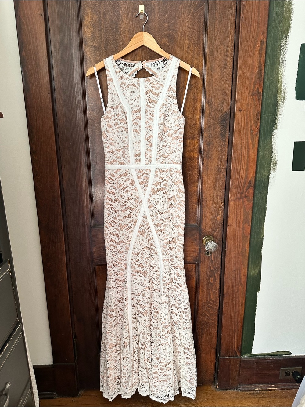 NWT Jarlo London White Lace Sleeveless Mermaid Maxi Dress